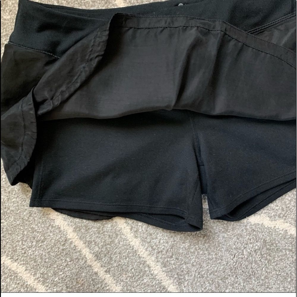Bundle of 3 Athleta women's fitness skorts; Skirts w/ compression shorts NWOT XS - Picture 2 of 12